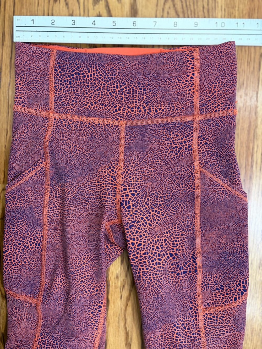 lululemon athletica Everlux™ Invigorate HR 23" Crop (2) - Picture 9 of 11